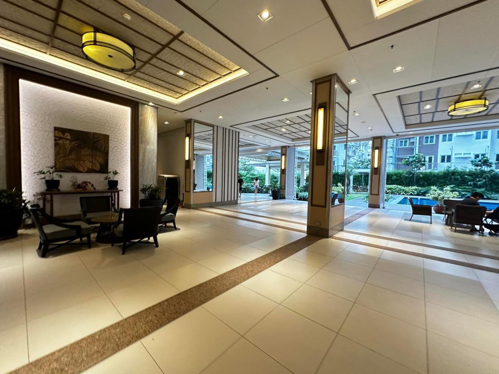 2 Bedroom Condo Unit Near Sm Bf & Naia At The Atherton By Dmci With 2 Balcony Paranaque City Exterior foto