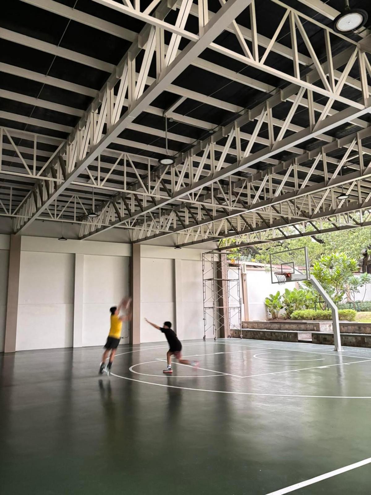 2 Bedroom Condo Unit Near Sm Bf & Naia At The Atherton By Dmci With 2 Balcony Paranaque City Exterior foto